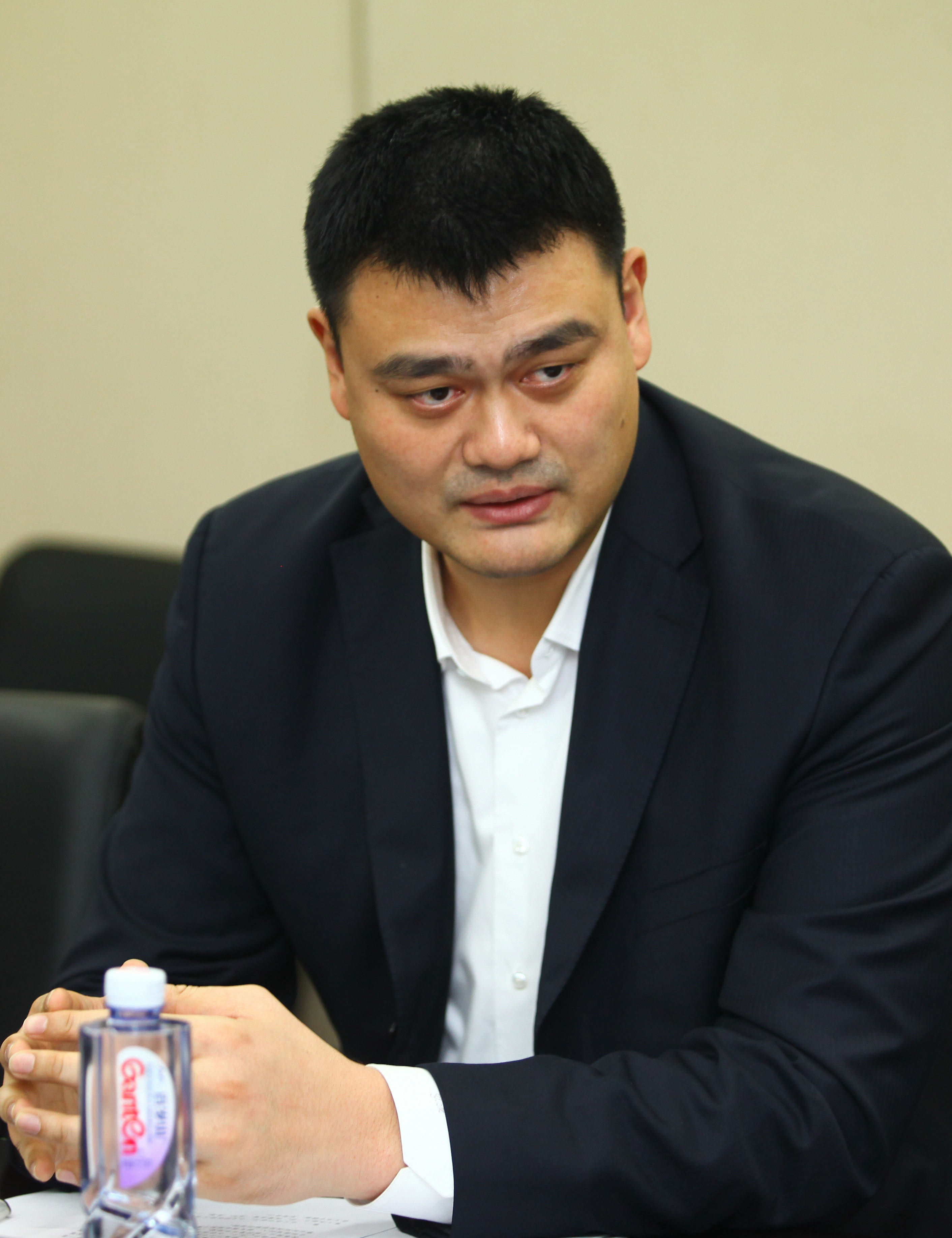 仅帮助巴萨